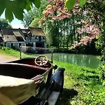 Bed & Breakfast Le Moulin D'ande 3*