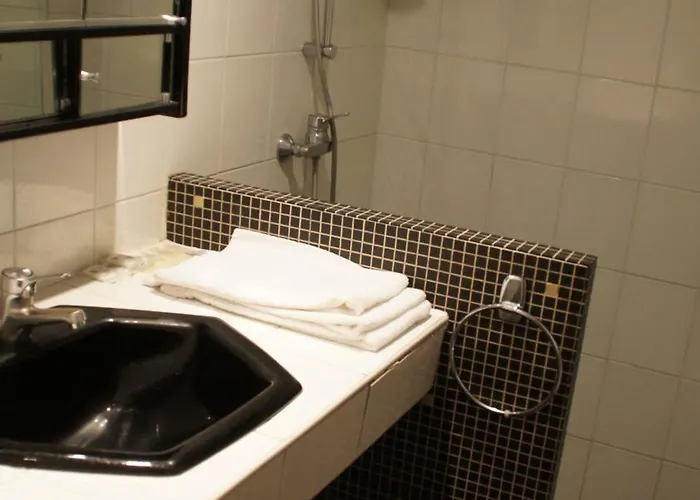 Le Moulin D'andé Bed & Breakfast