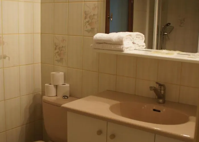 Le Moulin D'andé Bed & Breakfast