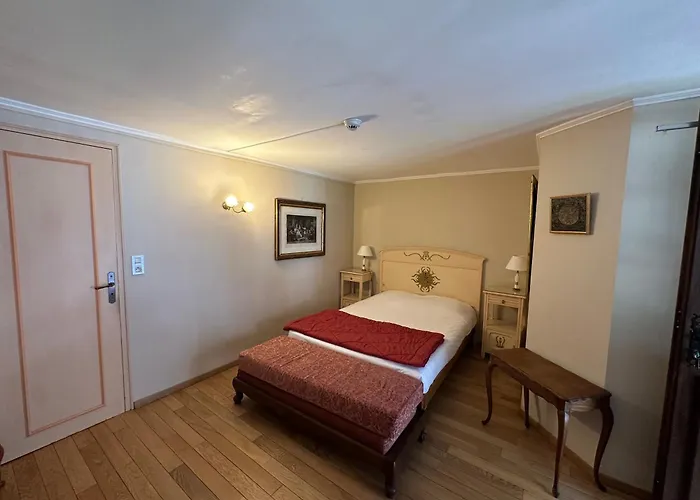 Le Moulin D'andé Bed & Breakfast 3*