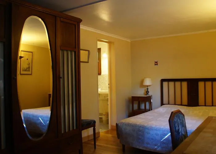 Le Moulin D'andé Bed & Breakfast 3*